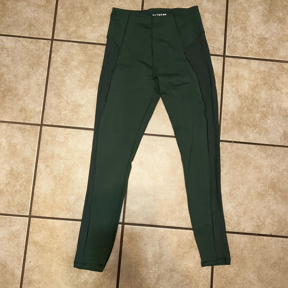 Glyder leggings size medium
